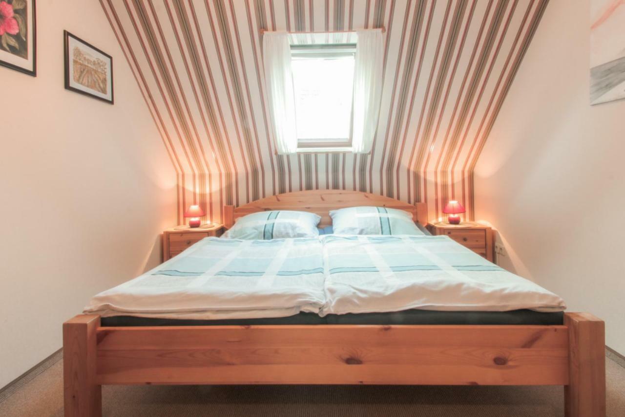 Haus Im Wiesengrund Esens Kültér fotó